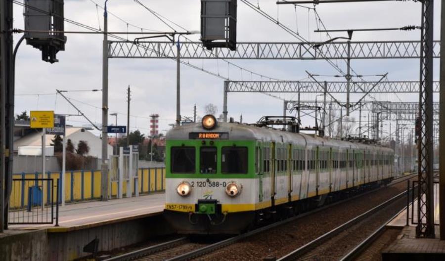 EN57 wiecznie żywe. Niezmodernizowane w PKP SKM do 2042 roku EN57 wiecznie żywe. Niezmodernizowane w PKP SKM do 2042 roku