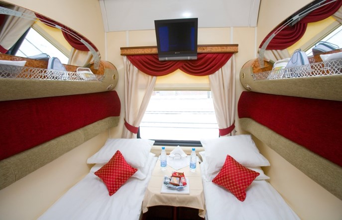 Luksusowy pociąg RŻD z Moskwy do Władywostoku. Najtańsze bilety za... 65 tys. zł