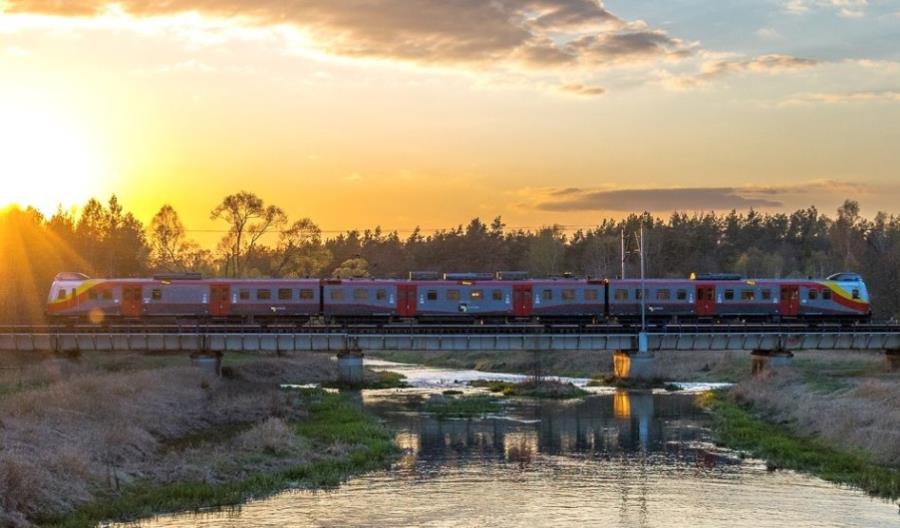 Znacząco spadła punktualność pociągów. Powodem modernizacja torów Znacząco spadła punktualność pociągów. Powodem modernizacja torów