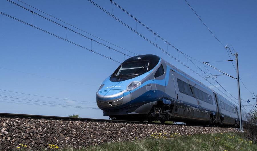PKP PLK ogłasza przetarg na prace torowe na CMK. Cel: 250 km/h PKP PLK ogłasza przetarg na prace torowe na CMK. Cel: 250 km/h