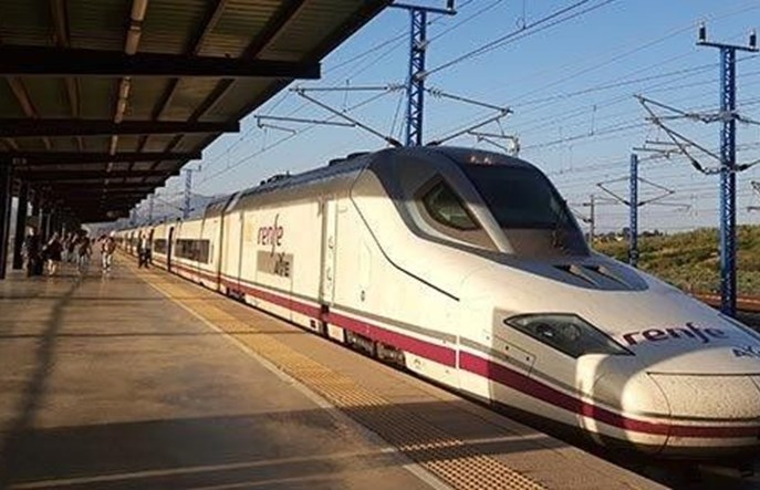 Renfe domaga się równych praw w konkurowaniu z SNCF we Francji