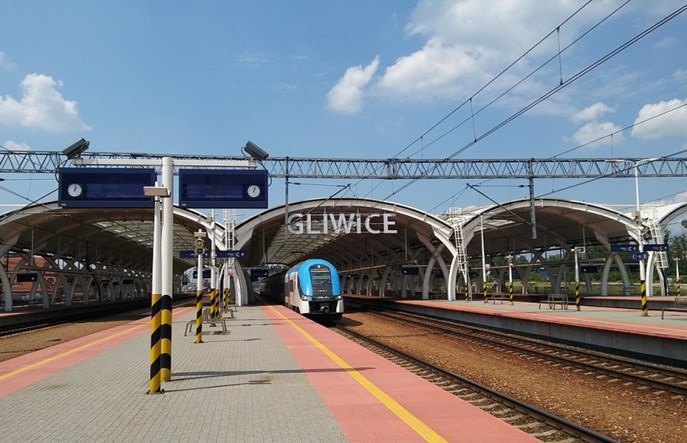 Koleje Śląskie przedstawiają rozkład jazdy z Gliwic do Bytomia. Pociągów będzie więcej 