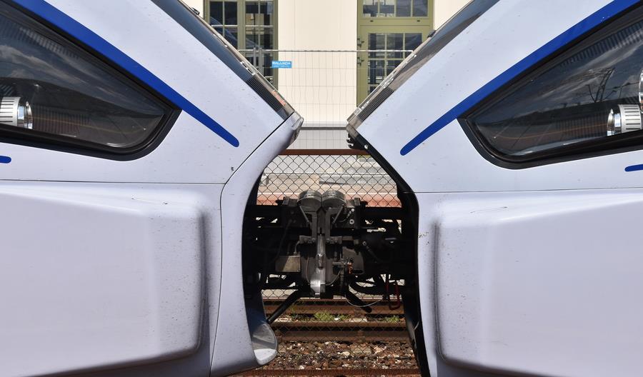 Na pierwszym odcinku Rail Baltiki można jeździć 160 km/h. Przewoźnicy jeżdżą wolniej Na pierwszym odcinku Rail Baltiki można jeździć 160 km/h. Przewoźnicy jeżdżą wolniej