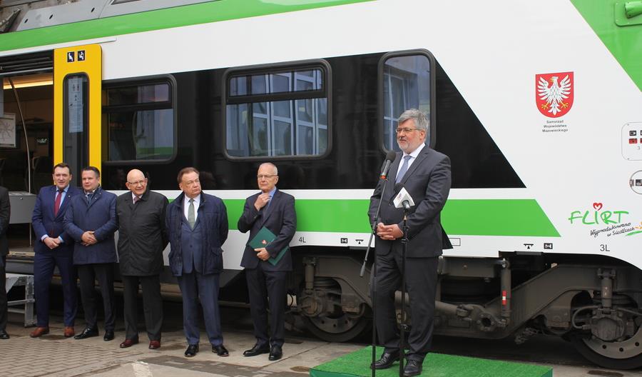 Stadler rozpoczyna budowę hali dla Flirtów Kolei Mazowieckich w Sochaczewie Stadler rozpoczyna budowę hali dla Flirtów Kolei Mazowieckich w Sochaczewie