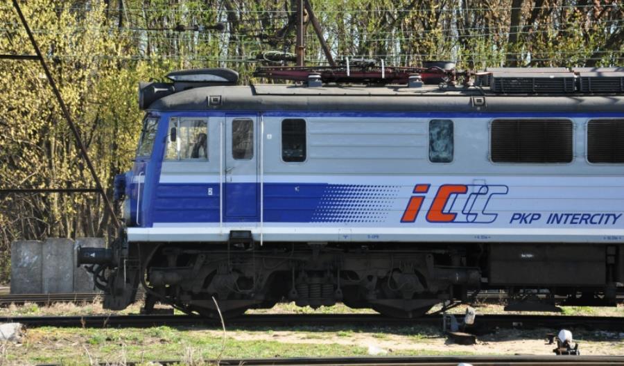 PKP Intercity sprzedaje 10 starych lokomotyw elektrycznych PKP Intercity sprzedaje 10 starych lokomotyw elektrycznych