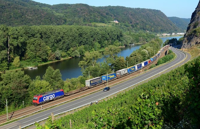 Kolej autonomiczna. Pierwsze testy lokomotyw Traxx już za nami
