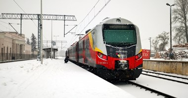 Łódzkie: Podzielenie relacji pociągów do Częstochowy wyszło pasażerom na dobre