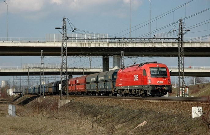 Czechy: Pociągi pasażerskie na ostrawskich bocznicach górniczych 