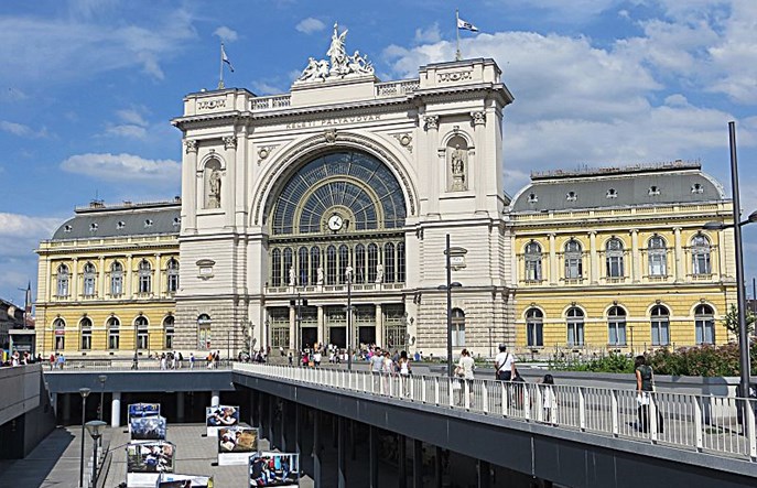 Pociągiem między Warszawą i Budapesztem w 5,5 godziny?