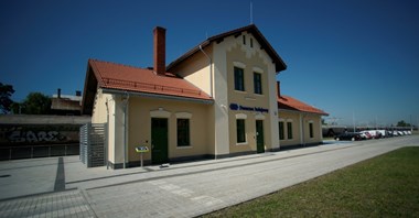 Podkarpackie: Dworzec w Radymnie otwarty po przebudowie