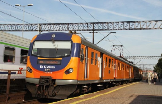 "Pociągi z Łodzi do Torunia to kompetencja marszałków, a nie rządu"