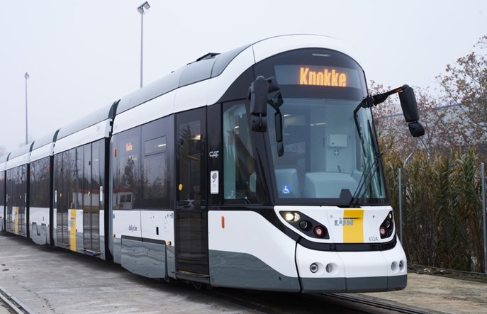 CAF dostarczy dodatkowe tramwaje do Antwerpii i Sydney