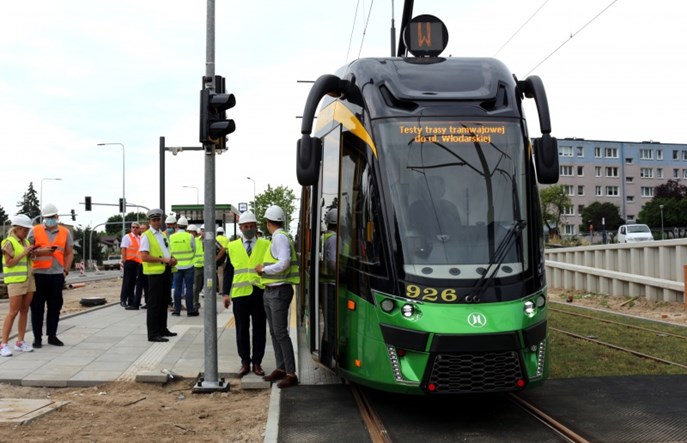Poznań. Pierwsze tramwaje na trasie do ul. Włodarskiej