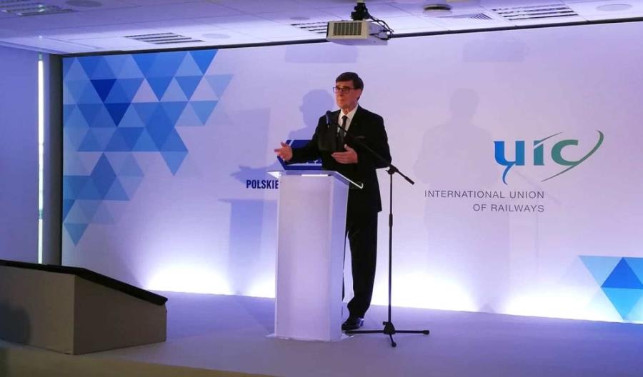 Krzysztof Mamiński przewodniczącym UIC. "To nobilitacja dla polskiej kolei" Krzysztof Mamiński przewodniczącym UIC. "To nobilitacja dla polskiej kolei"