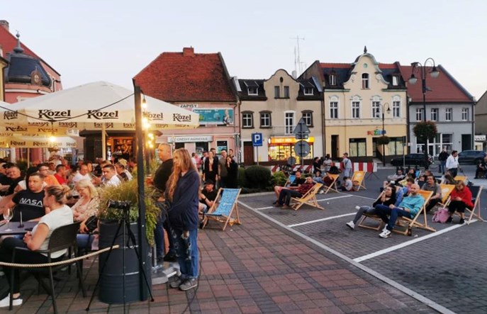 Pleszew: Mniej samochodów na rynku w weekendy