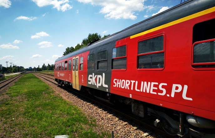 Podkarpackie: Prace na różnych odcinkach linii nr 107 i 108. Kolejne roboty jesienią