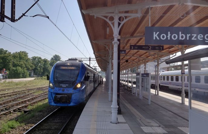 Newag kończy dostawy hybryd dla Pomorza Zachodniego