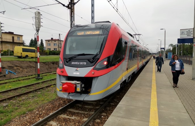 Remont mostu w Łowiczu. Komunikacja zastępcza na linii do Łodzi 