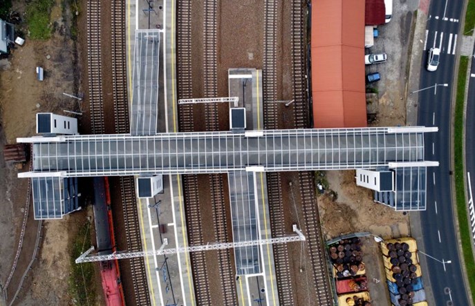 Majewski: Trzeba postawić na duże inwestycje, bo kolej została w tyle 