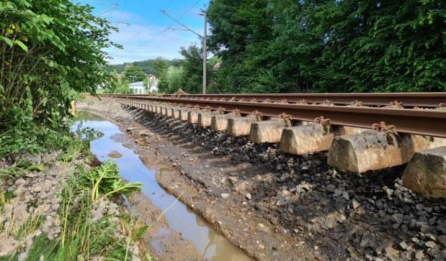 Deutsche Bahn szacują straty po powodziach na 1,3 mld euro Deutsche Bahn szacują straty po powodziach na 1,3 mld euro