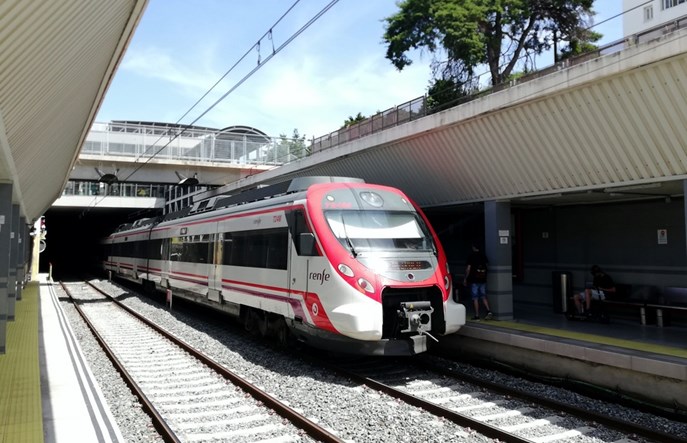 Koleje Hiszpańskie ogłaszają kolejny duży przetarg na zespoły trakcyjne