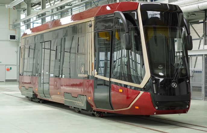 Co dzieje się z prototypową, bordową Gammą? 