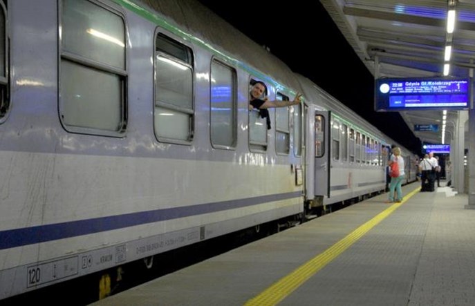 Przepełnione pociągi, zbyt dużo rowerów. PKP Intercity wyjaśnia sytuację