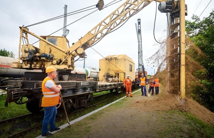 Ukraina. Elektryfikacja linii do Polski już na gruncie