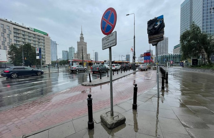 Warszawa: Ruszają prace przy pasach w rejonie ronda Dmowskiego