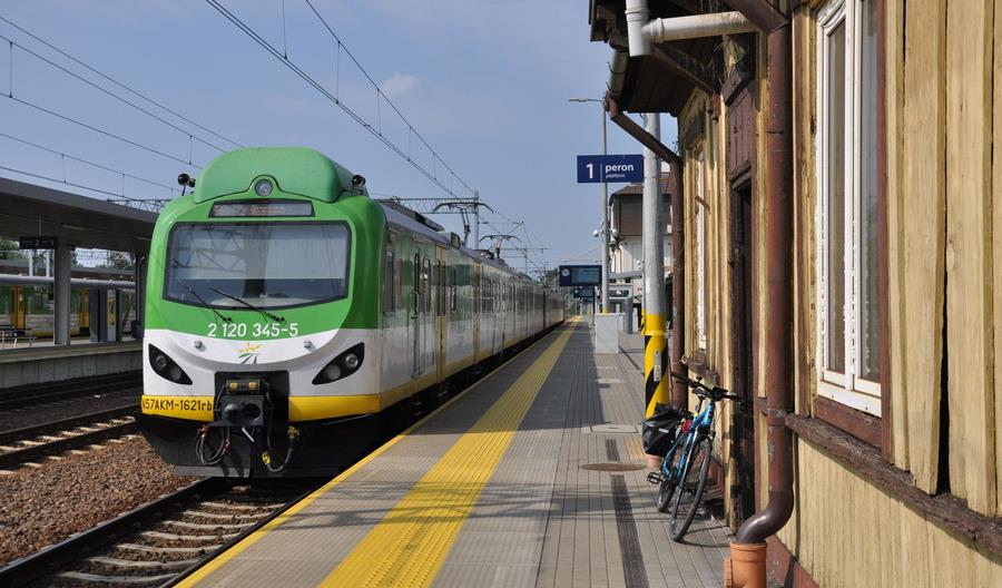 Lepszy tabor Kolei Mazowieckich i więcej pociągów PKP Intercity do Radomia Lepszy tabor Kolei Mazowieckich i więcej pociągów PKP Intercity do Radomia