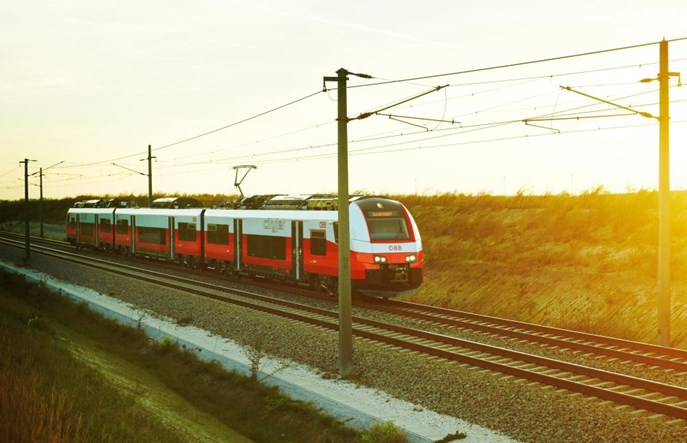 OBB zerwało kontrakt za opóźnienia w dostawach. Desiro zamiast Talentów