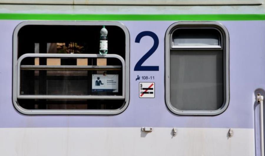 PKP Intercity sprzedaje kilkadziesiąt wagonów PKP Intercity sprzedaje kilkadziesiąt wagonów