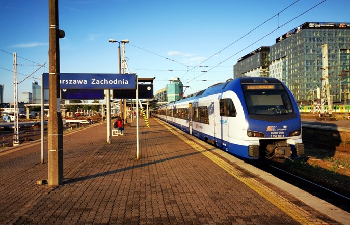 PKP IC połączy pociągi do Olsztyna i Bydgoszczy. Składy Flirtów dzielone