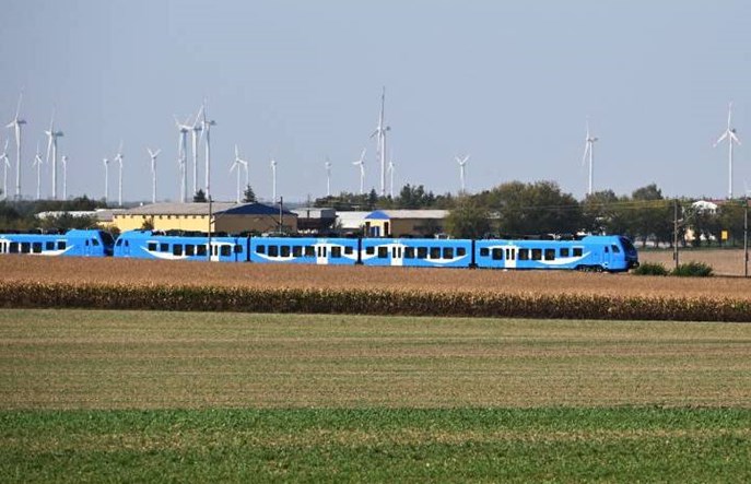 Flirty dla Go-Ahead rozpoczną kursowanie. Spór ze Stadlerem zażegnany