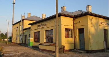 Przysucha traci dostęp do pociągów dalekobieżnych. „Tylko czasowo”  