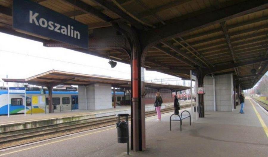 Prokuratura postawiła dyżurnym ruchu zarzuty po incydencie w Koszalinie Prokuratura postawiła dyżurnym ruchu zarzuty po incydencie w Koszalinie