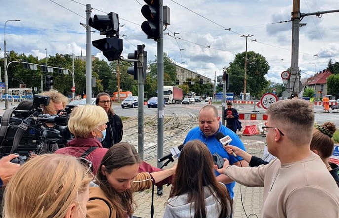 Wrocław: Prace torowe przed terminem. MPK zabiera się za plac Jana Pawła II