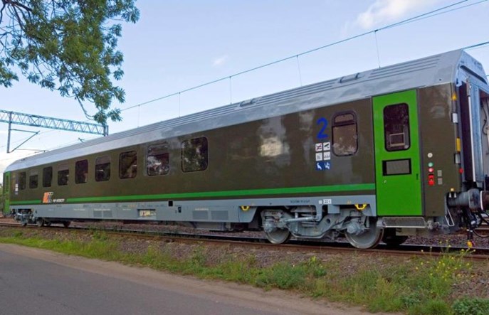 PKP Intercity odebrało wojskowe wagony z FPS
