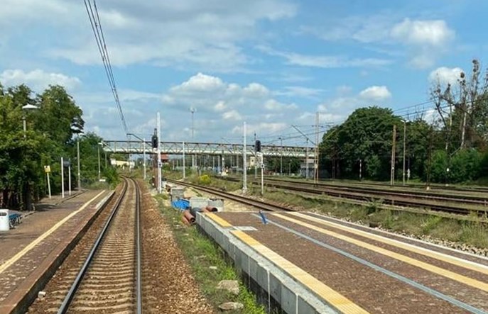 Wrocław Brochów. Prace trwają pozornie, pociągi jeżdżą dłużej faktycznie