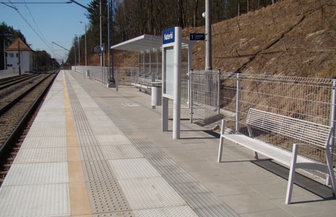 Prace na linii 353 będą trzy razy tańsze niż zakładano