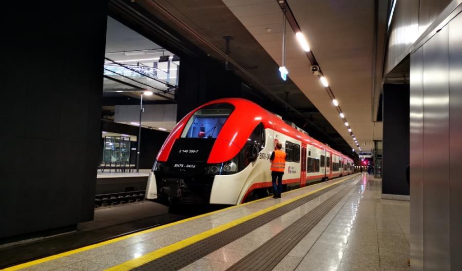 Wielkopolskie: Pociąg KW do Łodzi sukcesem. Zainteresowanie przerosło oczekiwania Wielkopolskie: Pociąg KW do Łodzi sukcesem. Zainteresowanie przerosło oczekiwania