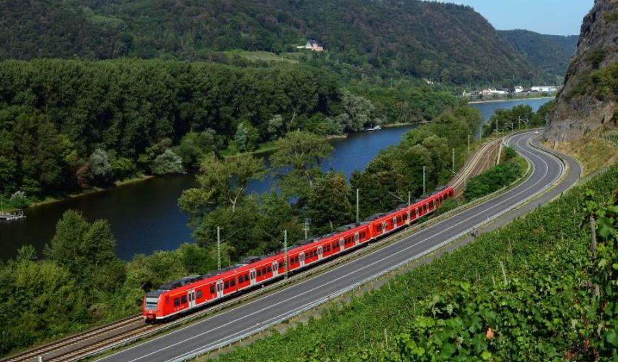 Pomoc publiczna zatwierdzona. Pół miliarda euro dla DB Pomoc publiczna zatwierdzona. Pół miliarda euro dla DB