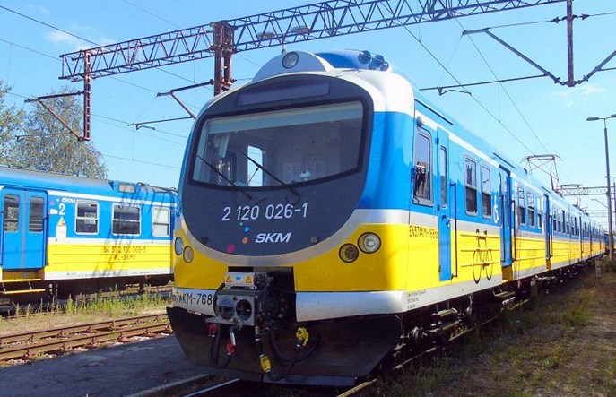 Modernizacje i hybrydy. Jak zmienia się tabor kolejowy? 