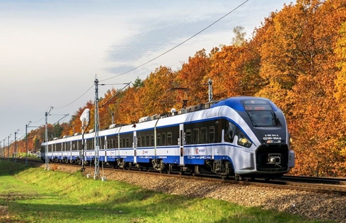 Jak PKP Intercity radzi sobie z zapełnieniem w pociągach?