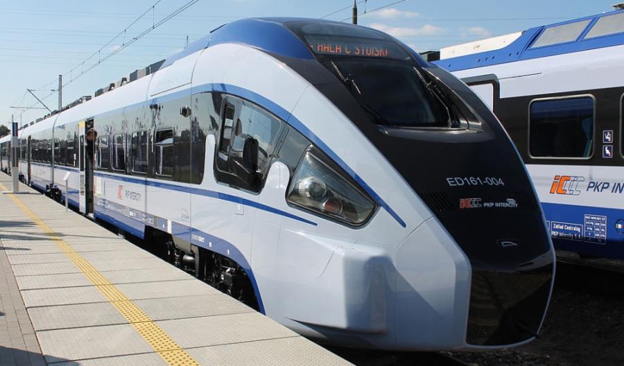 Adamczyk: Rząd znacznie wyprzedził Unię we wspieraniu ekologicznej kolei Adamczyk: Rząd znacznie wyprzedził Unię we wspieraniu ekologicznej kolei