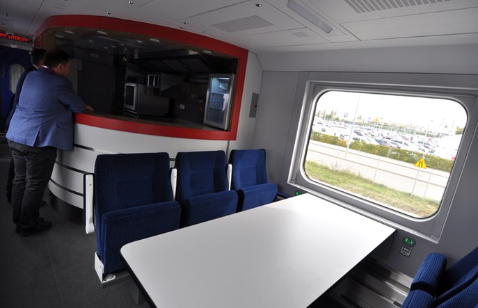 Wojskowy wagon PKP Intercity cięższy, niż zakładano