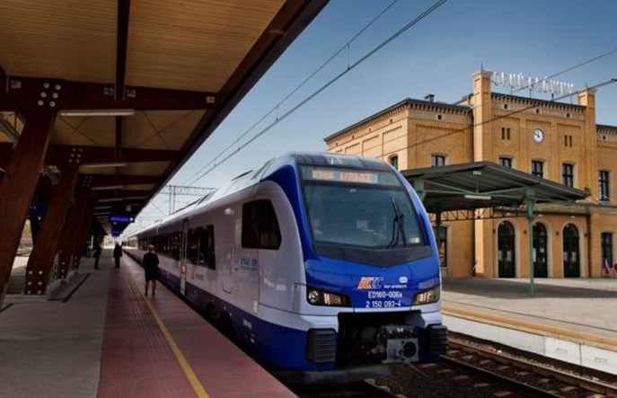 Koniec miejscówek za złotówkę do biletów okresowych w PKP Intercity