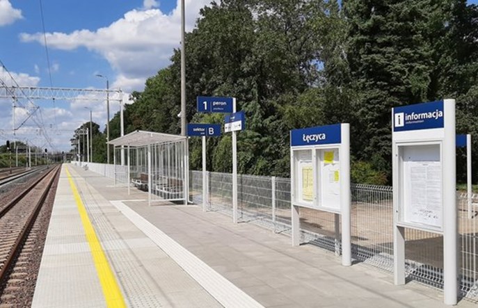 PLK przebudowuje perony w Świętokrzyskiem i zbuduje nowy pod Nidzicą
