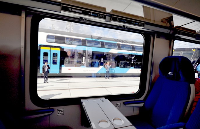 Najwięksi światowi producenci w przetargu PKP Intercity na wagony piętrowe