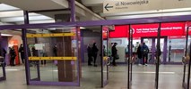 Dwudziestolecie Warszawskiej Karty Miejskiej w cieniu kolejek do kas